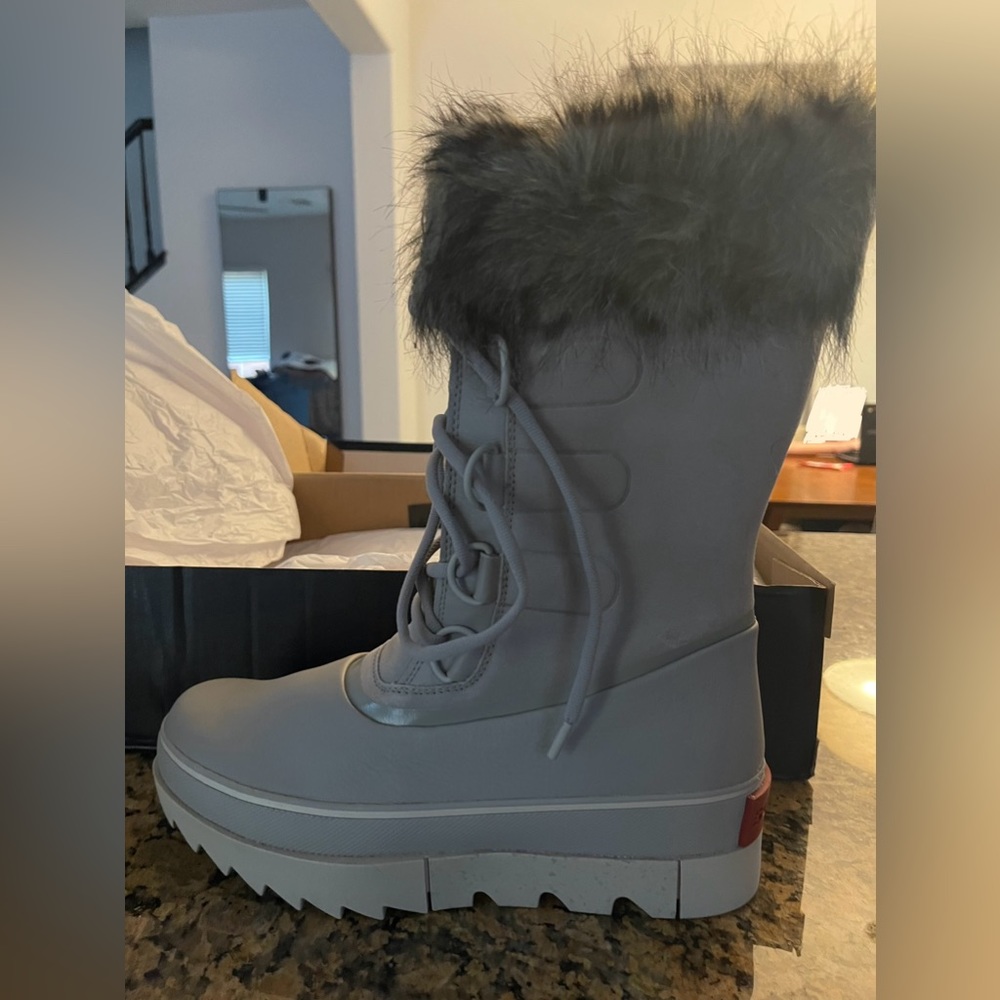 Joan of Arctic Next Sorel size 11